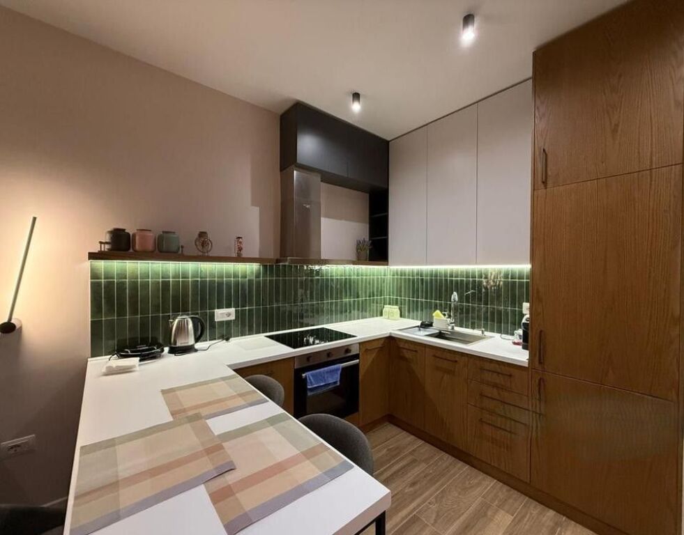 Shitet apartament 1+1 i investuar tek Rruga “Siri Kodra”!
