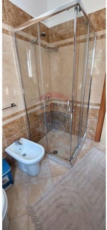 ➡️Apartament 2+1 me Qira – Ujë të Ftohtë, Vlorë