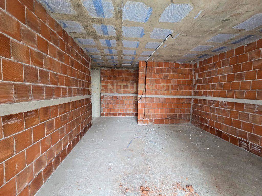 APARTAMENT 1+1 PER SHITJE TEK ISH FUSHA E AVIACIONIT