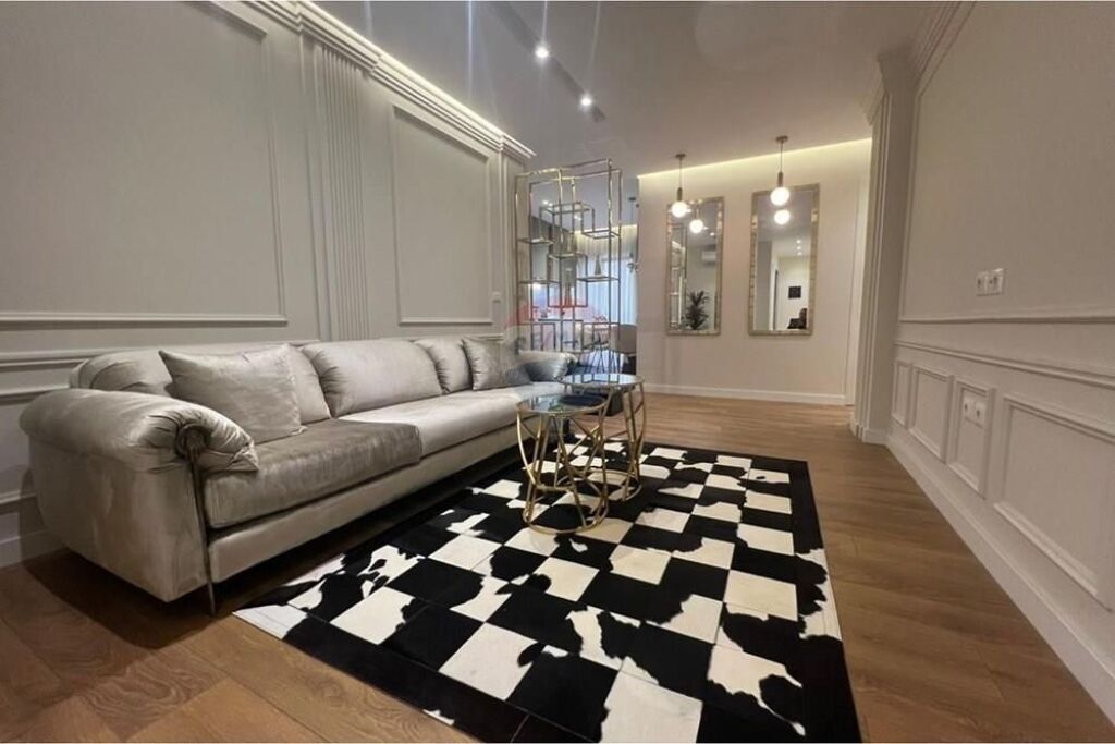 Apartment 2+1 for sale at Shushica, Dinamo Stadium,