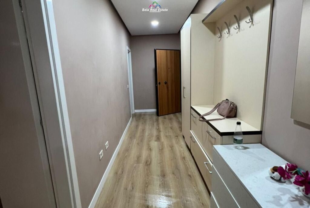 Apartament Me Qera 1+1 Ne Myslym Shyr (ID B2101604) Tirane