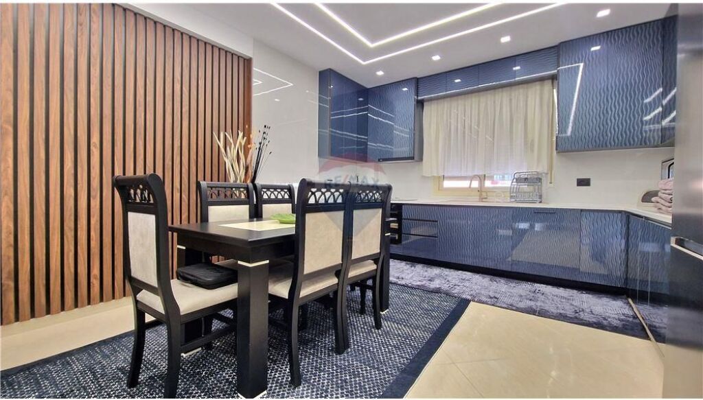 🏡 Appartamento 2+1 in Affitto – Lungo Mare, Vlorë