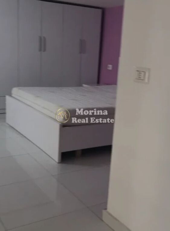 Affitto | Casa privata 1 + 1 | Vicino a Xhamis Xhura, Oxhaku | 350 €/mese