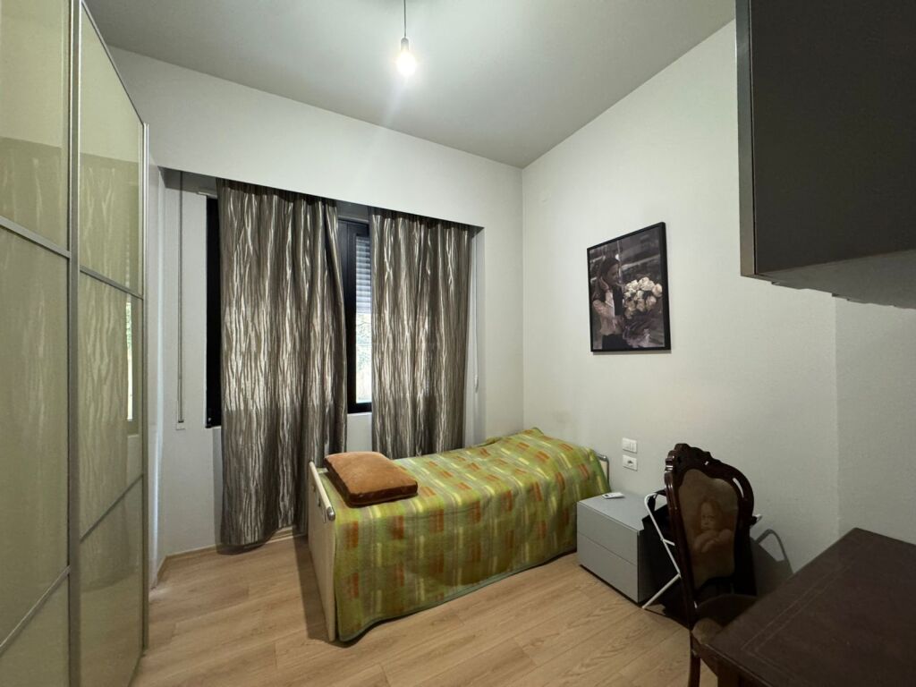 Apartament 3+1+2 me 2 parkime, Liqeni i Thate