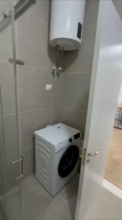 Apartament me qera 1+1