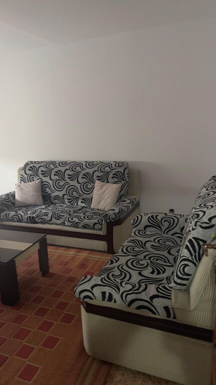 In Affitto Appartamento 2+1+1 Balcone