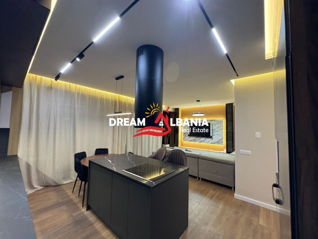 Appartamento 2+1+2 Posto Auto in Affitto al Giardino Botanico (ID 42215515)