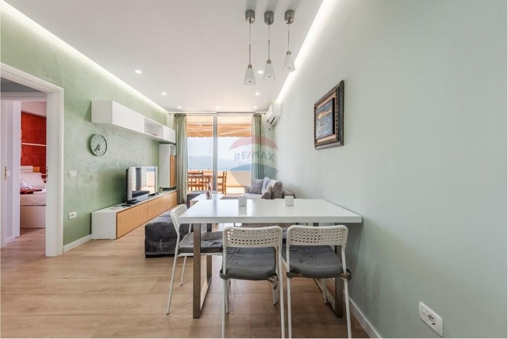 ✅Appartamento 1+1 in Affitto – Lungomare, Vlorë(vista completa sul mare )