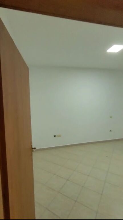 🏡 Apartment 2+1 for Rent – Kavajës Street (Condor Center)