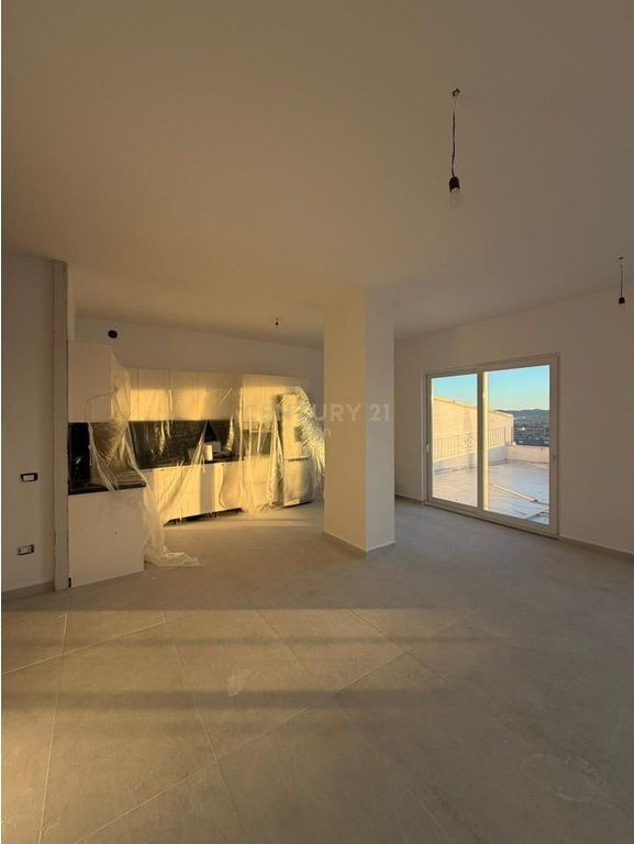 PAPAFINGO WITH SEA VIEW FOR SALE, QERRET !!