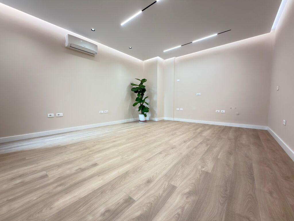 🏢 Ambjent per zyra me qira – pranë Stadiumit Air Albania