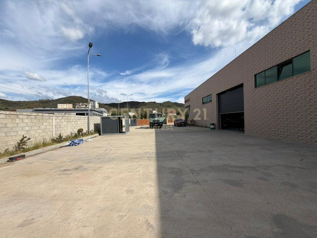 VORE, WAREHOUSE FOR RENT