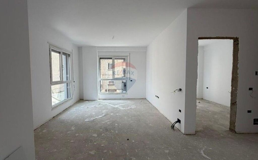 Appartamento 2+1- In Vendita - Via Ali Demi, Tirana  ID: 530181090-88