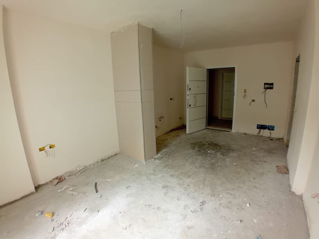 shiten 3 garsioniere ne golem prane detit