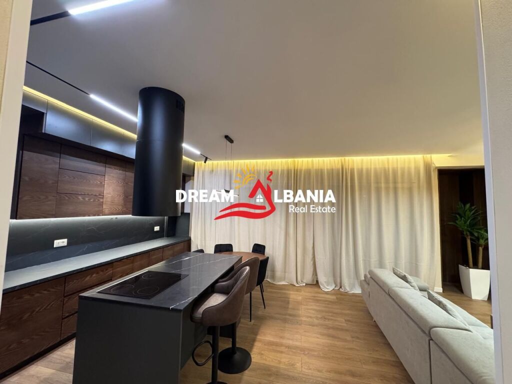 Appartamento 2+1+2 Posto Auto in Affitto al Giardino Botanico (ID 42215515)