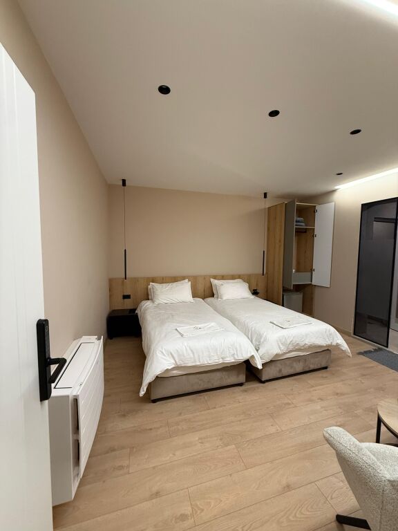 Studio apartment for rent - Medresa