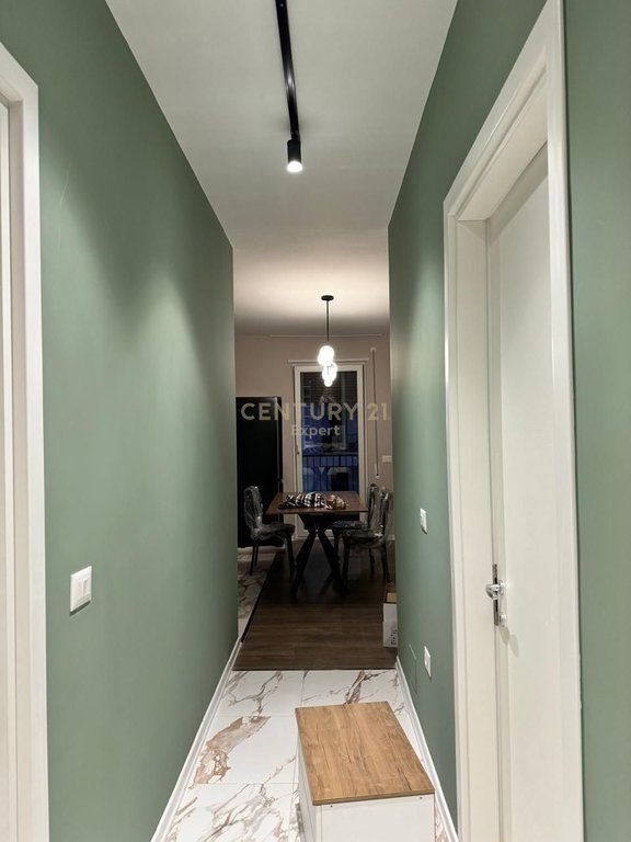 APARTAMENT 2+1+2 ME QIRA TEK TRIO TOWER!