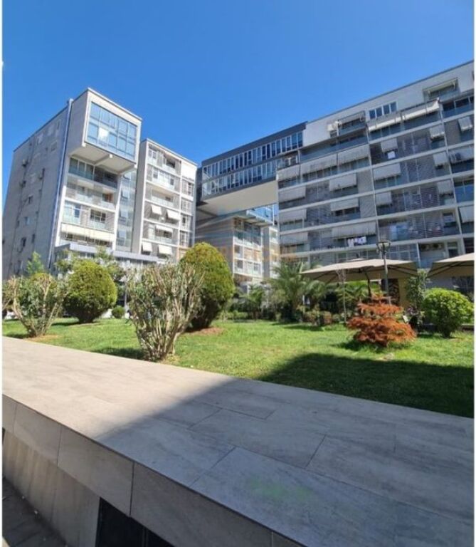 Sale,Business Premises,Paris Commune