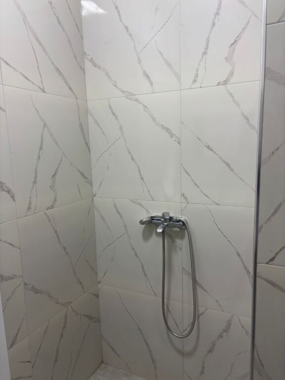 Jepet me qira 1+1 Univers City 350 mije leke