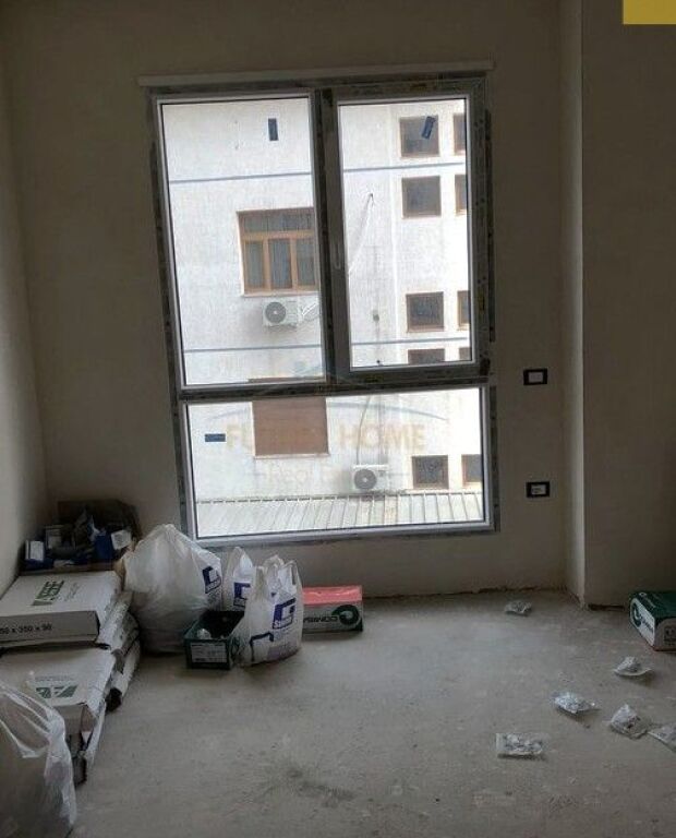 Shitet, Apartament 2+1+2, Ali Demi