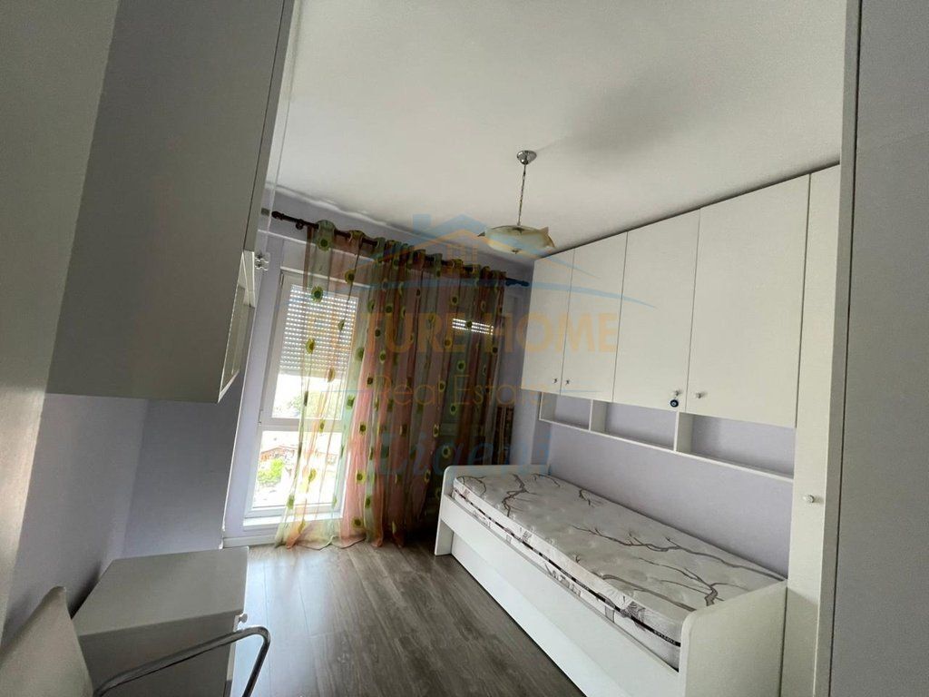 Qera, Apartament 2+1, Ish Parku i Autobuzave, Tirane.