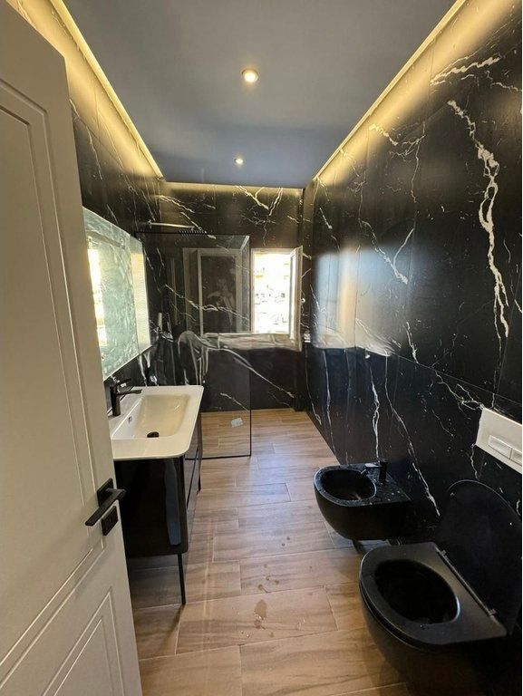 RESIDENZA LAKE LAND, AFFITTIAMO APPARTAMENTO 1+1+POSTO AUTO