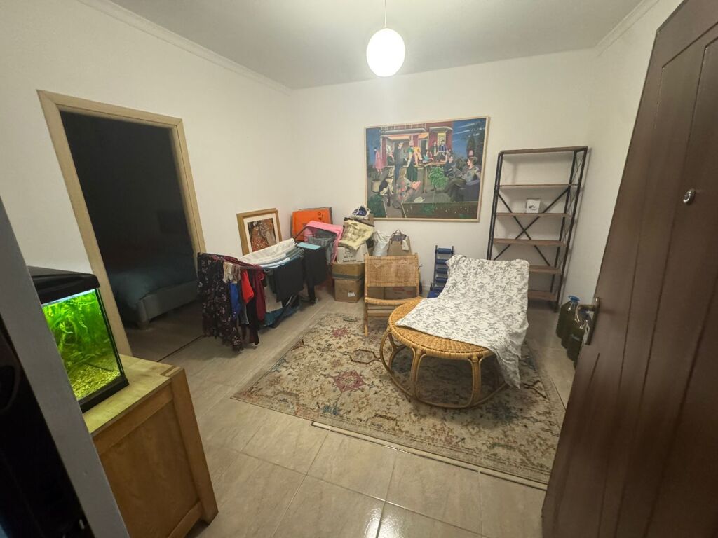 VILË 2 KATËSHE PËR QERA - RR. RIZA CEROVA