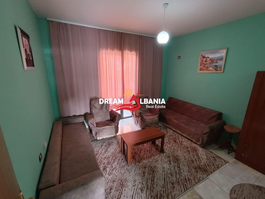 Jepet me qira 2+1 kat vile, kati i 3 në zonën e Astirit (ID 4251442)
