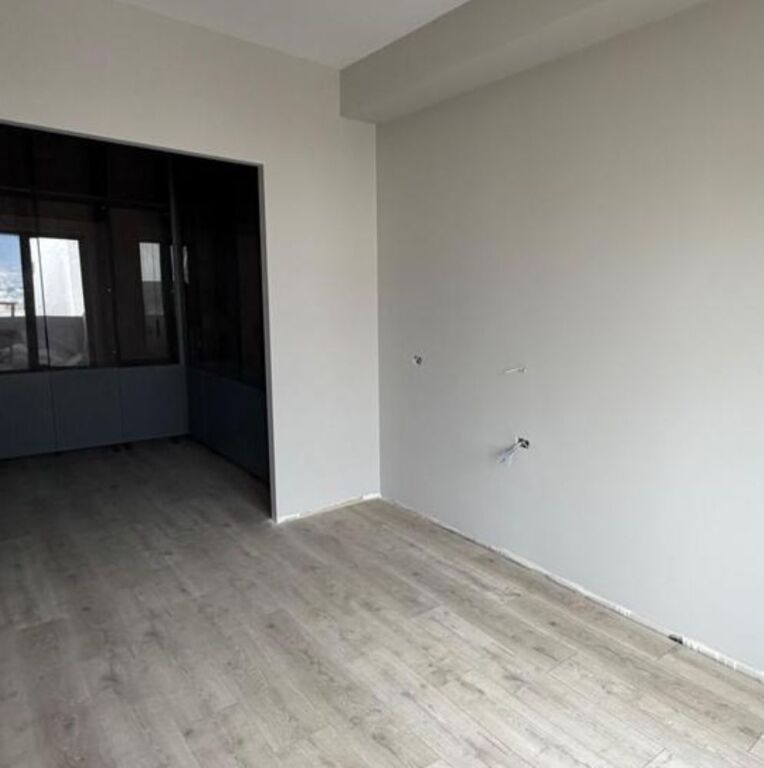 SHESIM DUPLEX 3+1+2+VERANDE