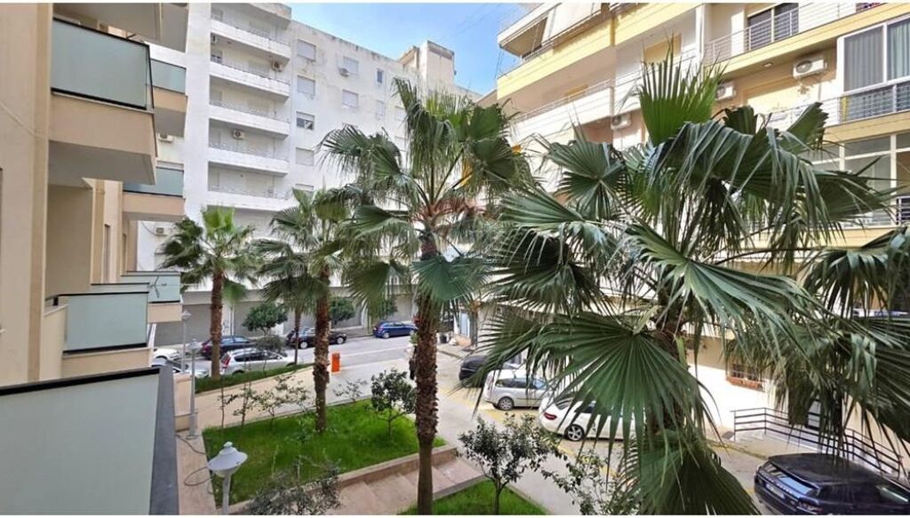🏡 Apartament me Qira në Lungomare, Vlorë 📍