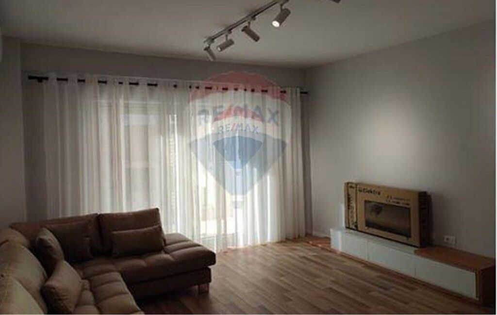 Apartament 1+1- Për Qira - Zogu I Zi, Tiranë ID: 530411003-913