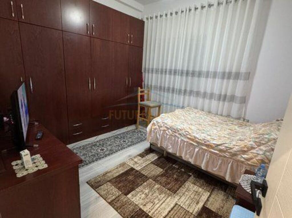 Shitet, Apartament 2+1, Fresk, Tiranë.
