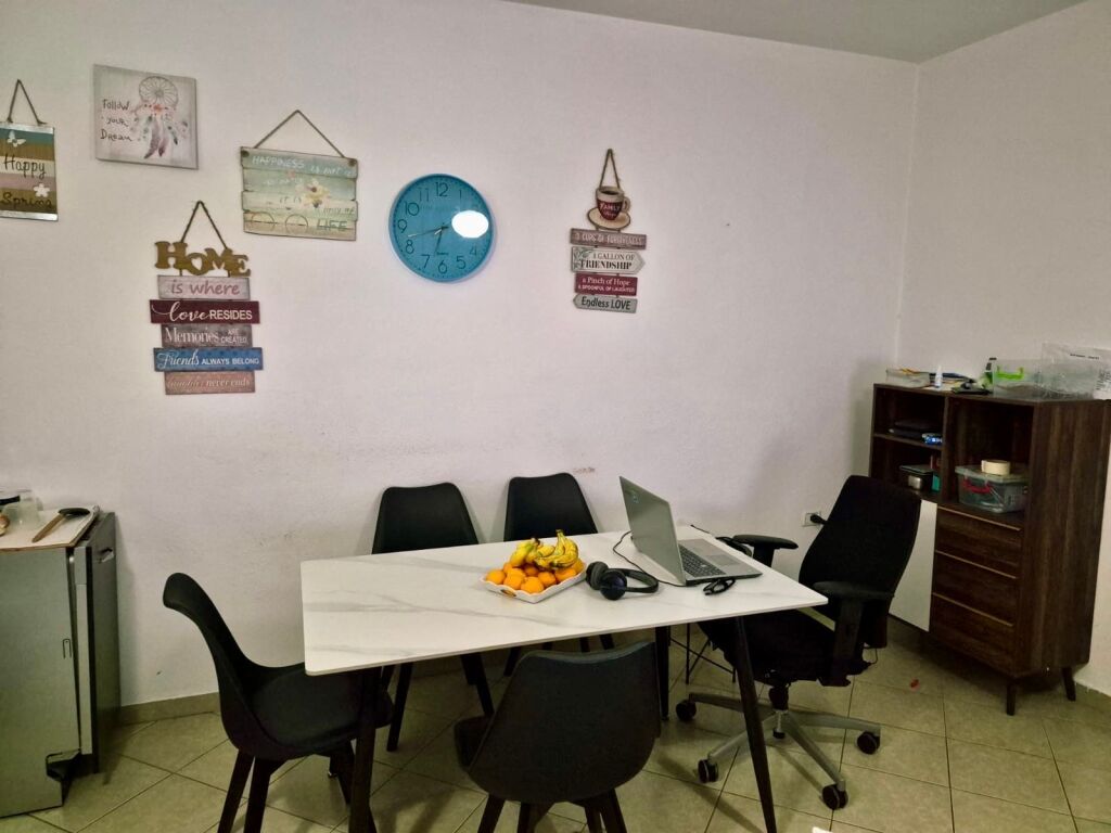 📣 QERA Apartament 2+1 📍 Perballe Kompleksit "Delijorgji" ✨