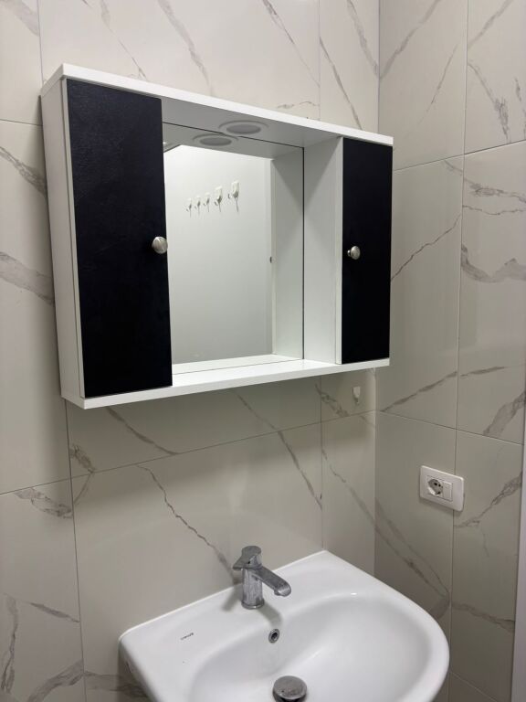 Jepet me qira 1+1 Univers City 350 mije leke