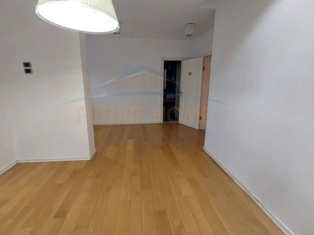 Affitto, Appartamento per Uffici, Blloku, Tirana.