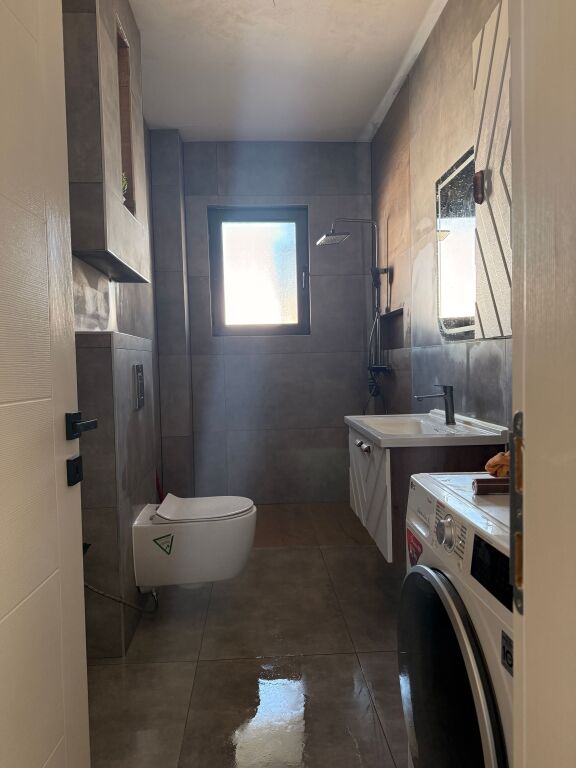 Jepet me Qera Apartament 1+1+Ballkon ne Kamez