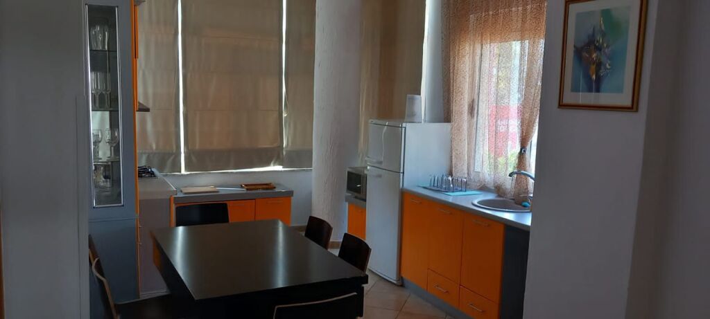 Jepet  me qera apartament  1+1 Golem. PERBALLE  hotel Hepidan