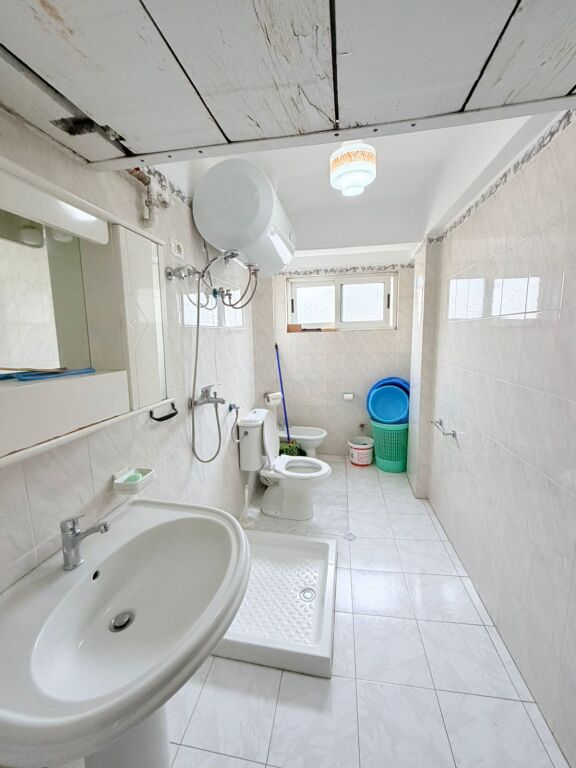 JEPET ME QERA APARTAMENT 2+1 PRANE PRANVERES, DURRES