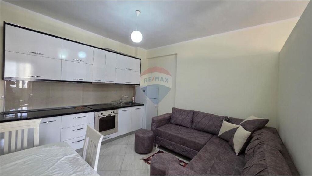 🏡 Studio – Për Qira | Lungomare, Vlorë | 100 m nga deti 🌊