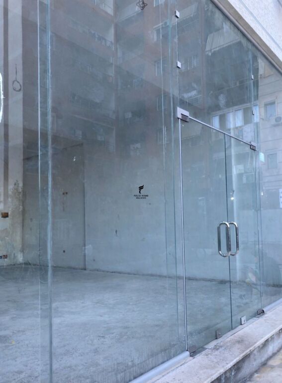 SHOP FOR SALE 110 M2 YZBERISHT 140,000 EURO FH-66904