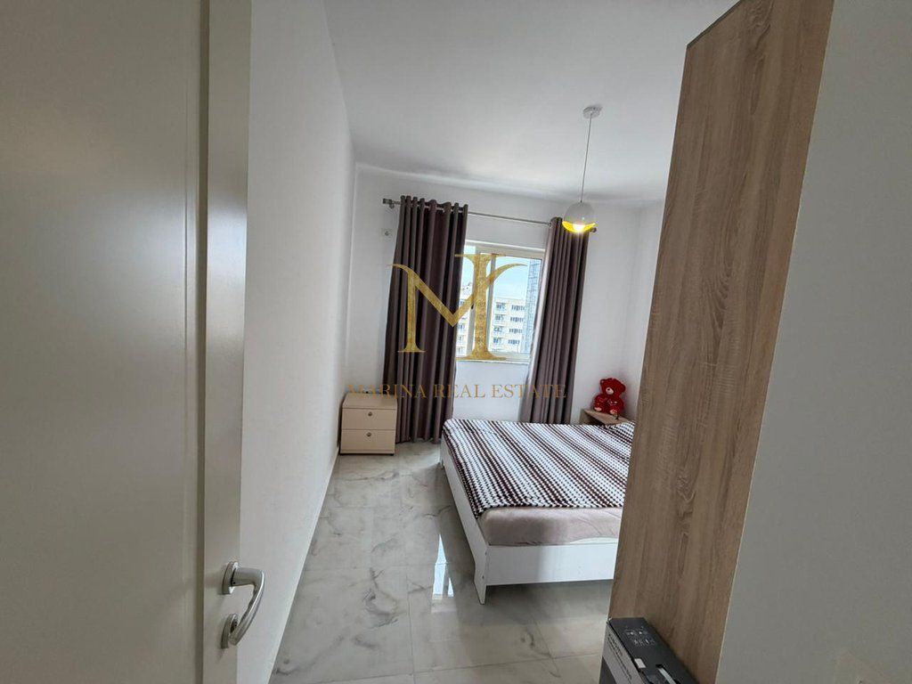 SHITET APARTAMENT 1+1 ME PAMJE NGA DETI , TEK RROTA E KUQE !