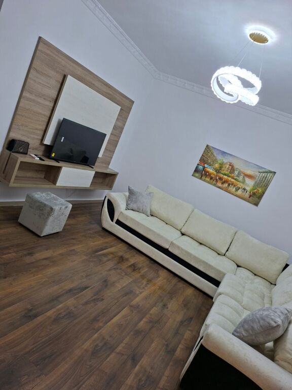 JEPET ME QIRA APARTAMENT 2+1 – ASTIR, KOMPLEKSI FRATARI, TIRANË