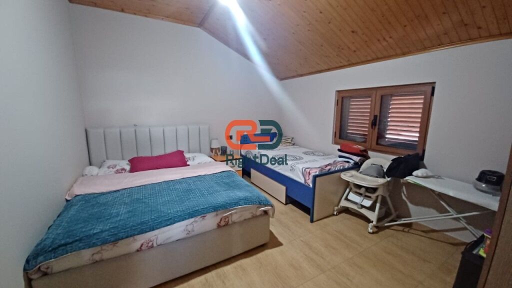 Ne Allias Shitet Vile 3-Kateshe Totalisht E Investuar Gati Per Banim!!