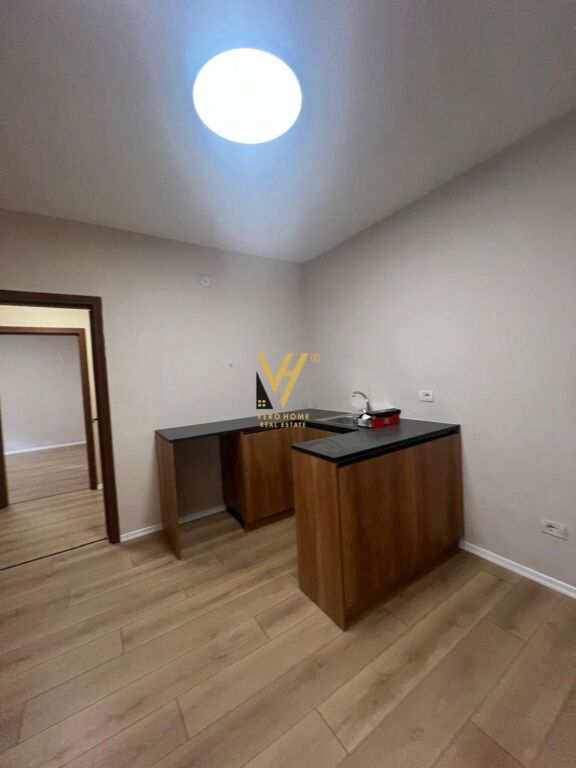 OFFICE 90 M2 FOR RENT AT KOMUNA E PARISIT 90,000 LEKE