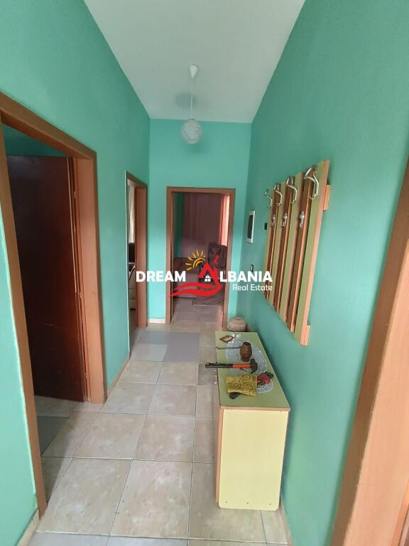 Jepet me qira 2+1 kat vile, kati i 3 në zonën e Astirit (ID 4251442)
