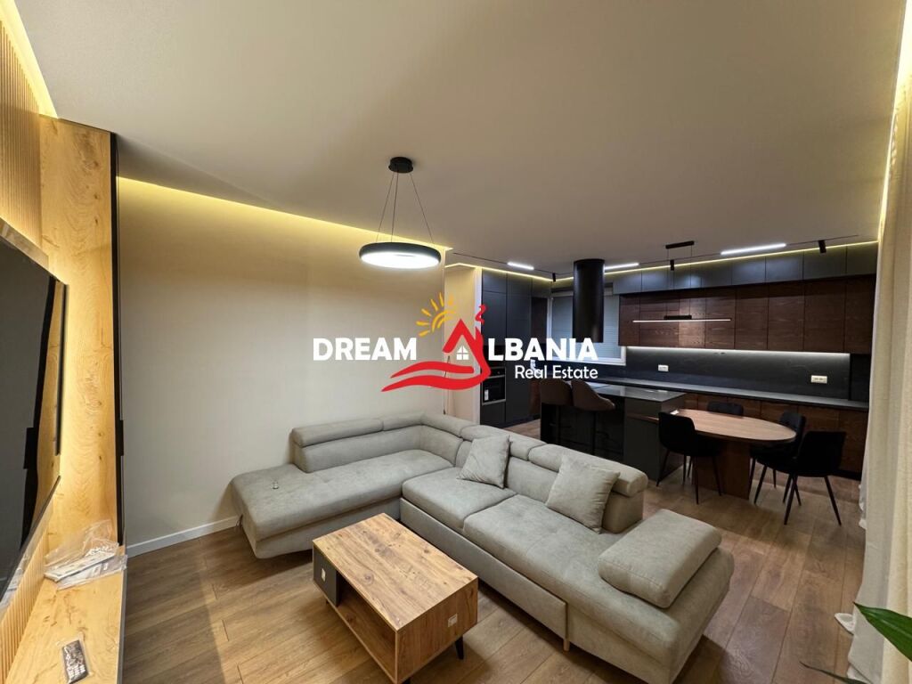 Appartamento 2+1+2 Posto Auto in Affitto al Giardino Botanico (ID 42215515)