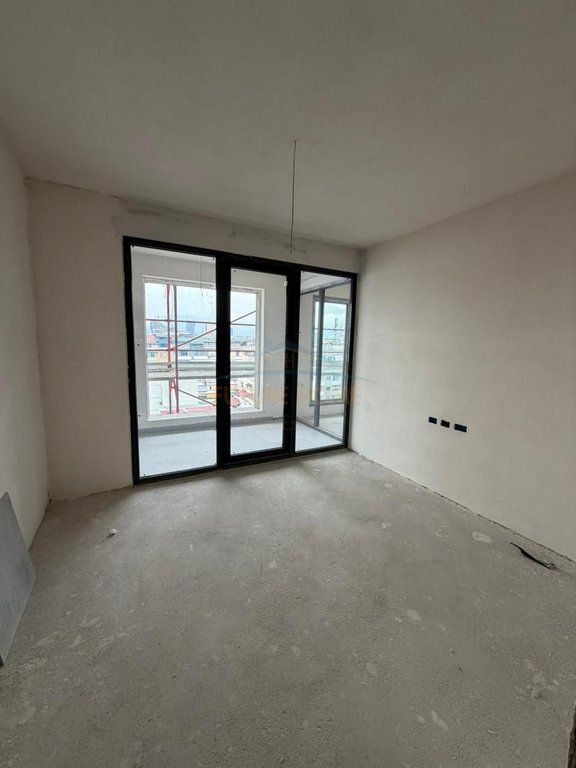 Appartamento 2+1+2 in vendita White Tower Komuna e Parisit