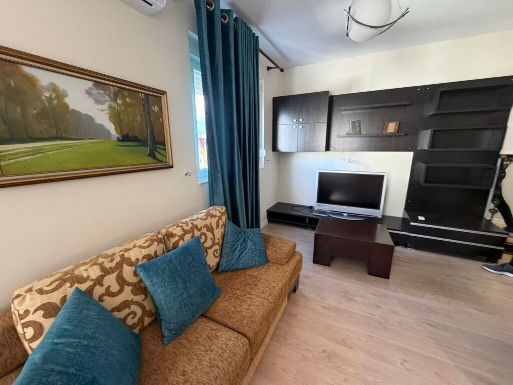 Jepet Apartament me qera