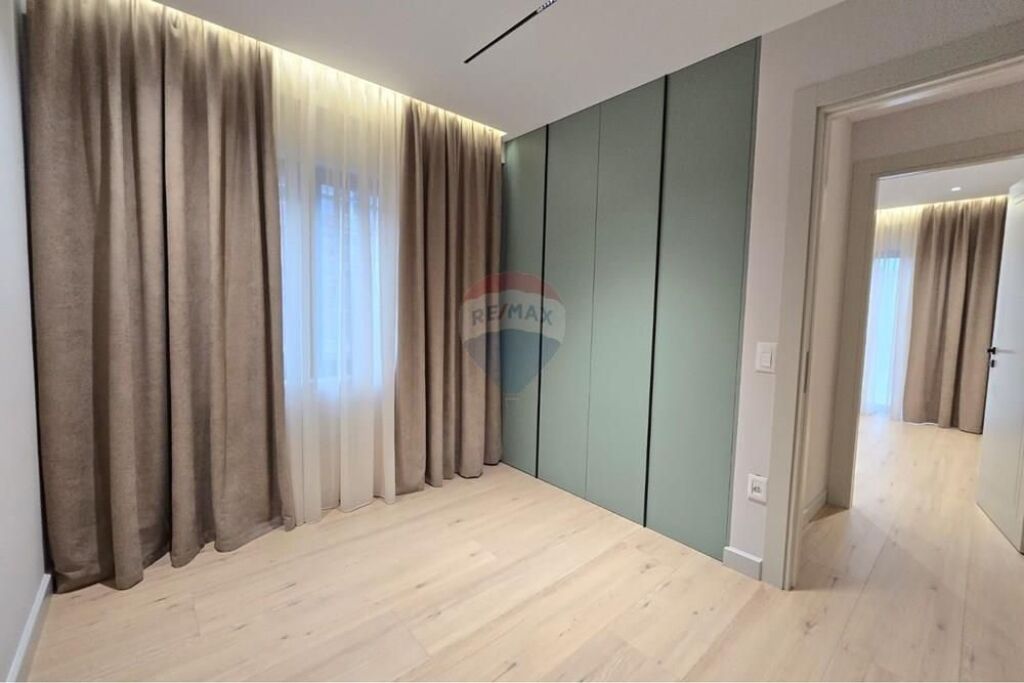 Apartament - Për Shitje - Liqeni I Thatë, Tiranë