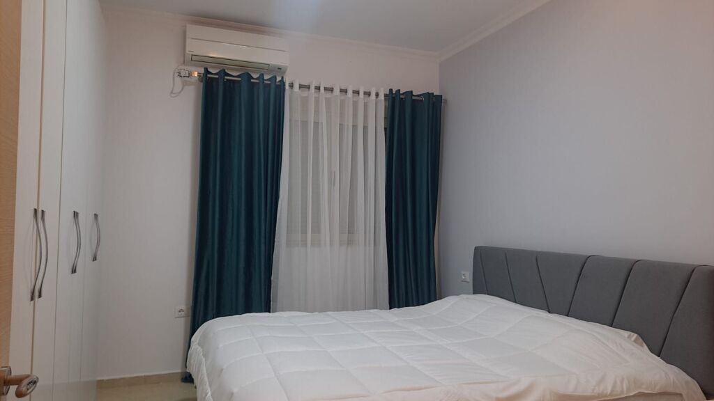 Apartament 2+1+2 ne shitje , Liqeni Thate